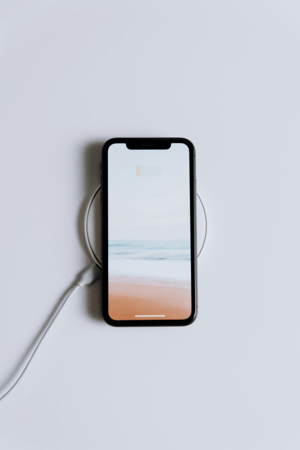 外遊連免費Wi-Fi隨時破產！專家警告iPhone預設1功能危險：黑客秒盜信用卡！學3招保命 