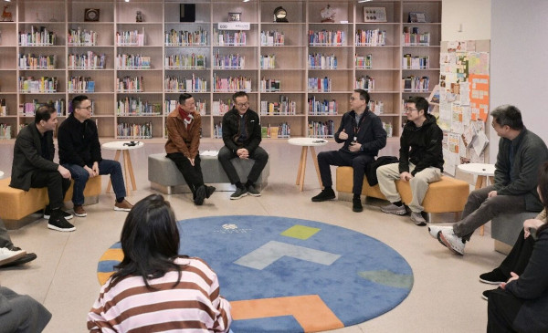 馬雲罕見現身學校談 AI　強調 AI 讓教育回歸本質　未來培育下一代須靠「這兩點」