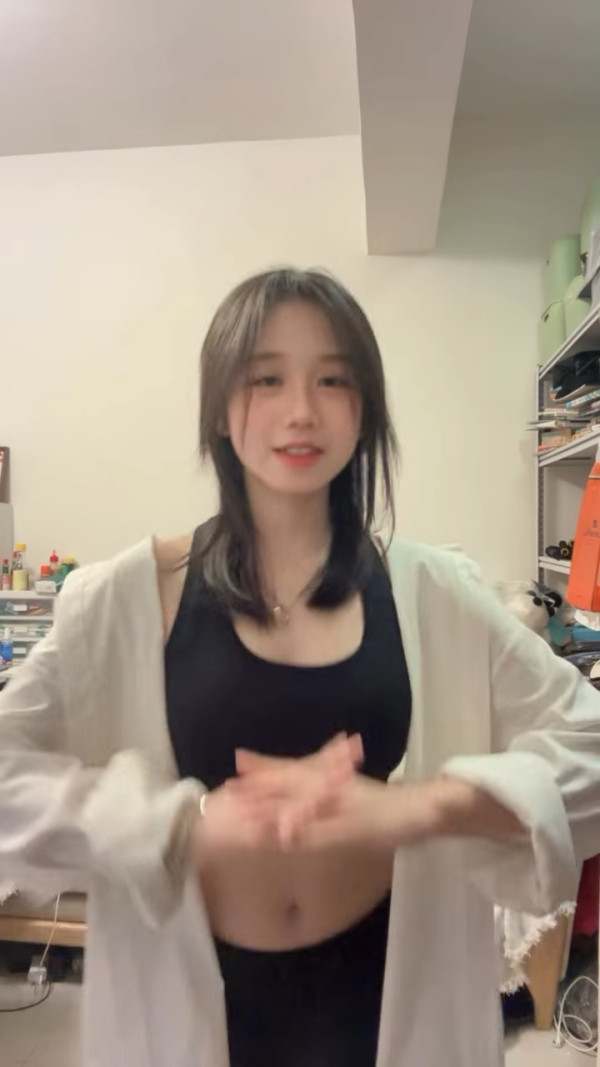 童星大個女！TVB「御用喊包」轉眼16歲暴風成長！近況曝光女大十八變勁跳熱舞