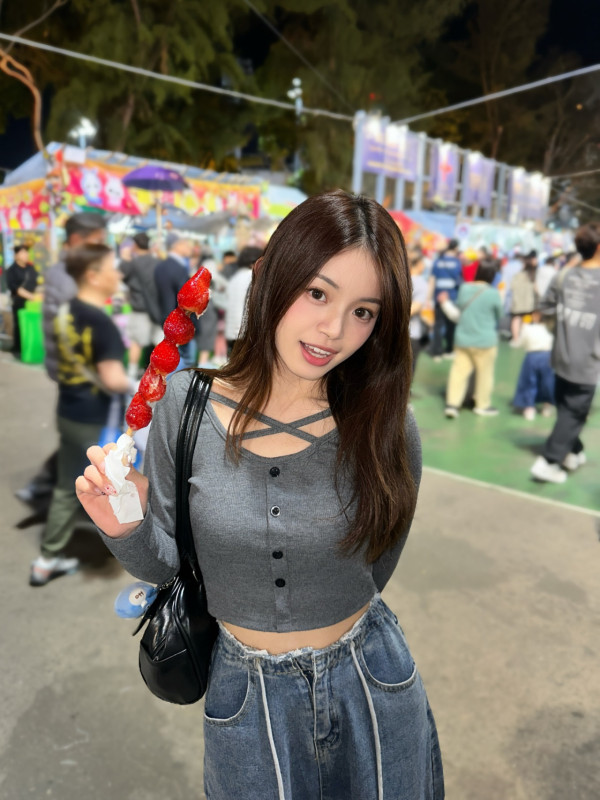 前TVB童星黃可盈21歲近況曝光！殺入樂壇跳唱女團出道！5歲入行變化驚人