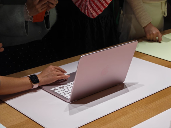 直擊｜Apple 秘密武器 MacBook Neo 突發登場！$4,799 起超抵玩