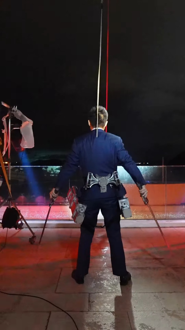 鍾培生宣布求婚成功娶莊雅婷！化身戰士「吊威也」從天而降：照顧你一生一世