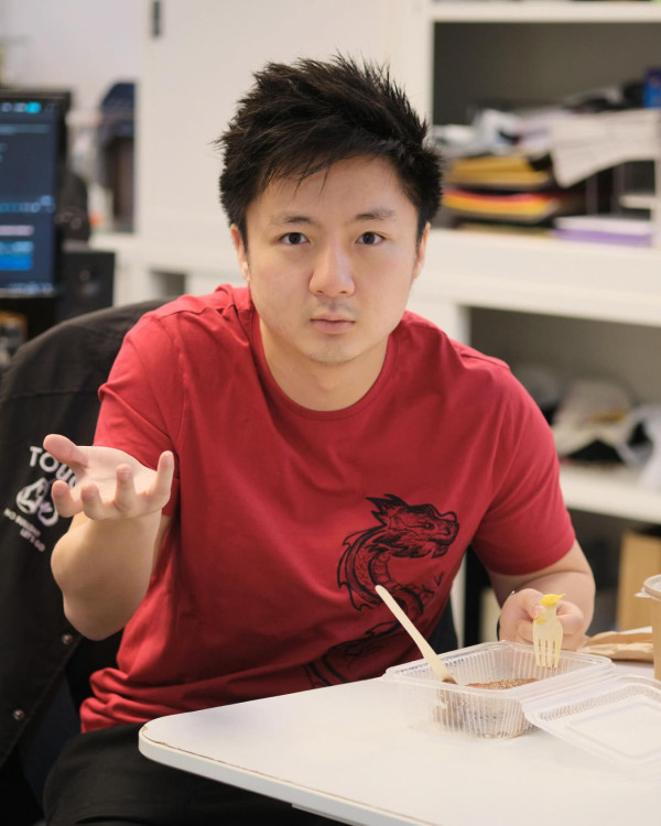 鍾培生昔日「結婚論」爭議遭瘋傳！撐一夫多妻制？形容婚姻即等價交換︰你就負責生育