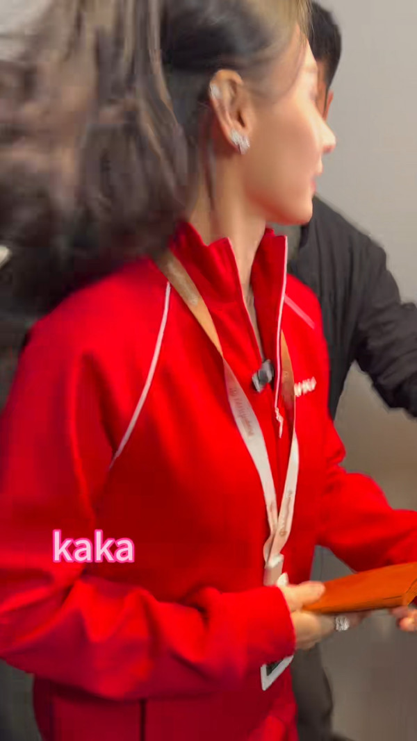 張栢芝新年向粉絲派開工利是零架子！金額曝光極豪爽獲讚：超寵粉