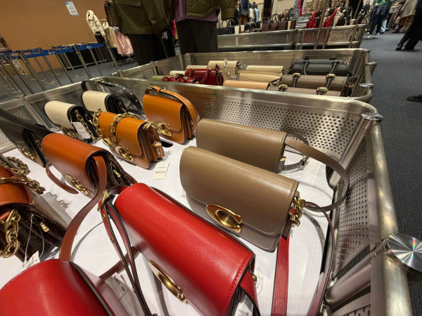 現場直擊 | 銅鑼灣COACH開倉低至3折！$380起買手袋/銀包/服飾/鞋款！編輯推介必買經典手袋款