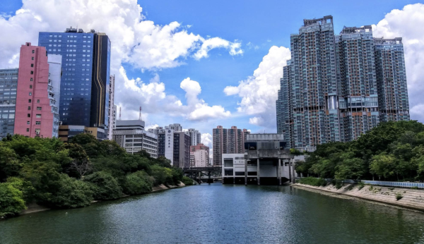 小紅書瘋傳「港人居住地圖」！內地網民神點評18區 呢區富翁最多？港人笑：全係打工仔