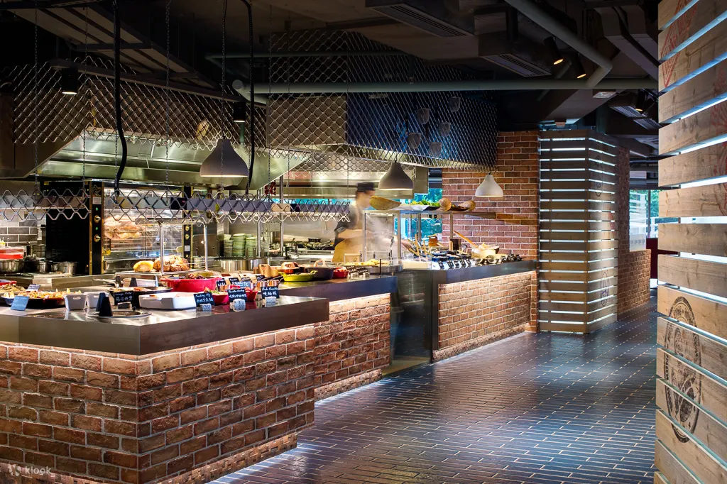 銅鑼灣柏寧酒店自助餐 第2位加$10！人均$280起 任食鱈蟹腳/蒸鮑魚海鮮/燒羊脾/芒果糯米飯