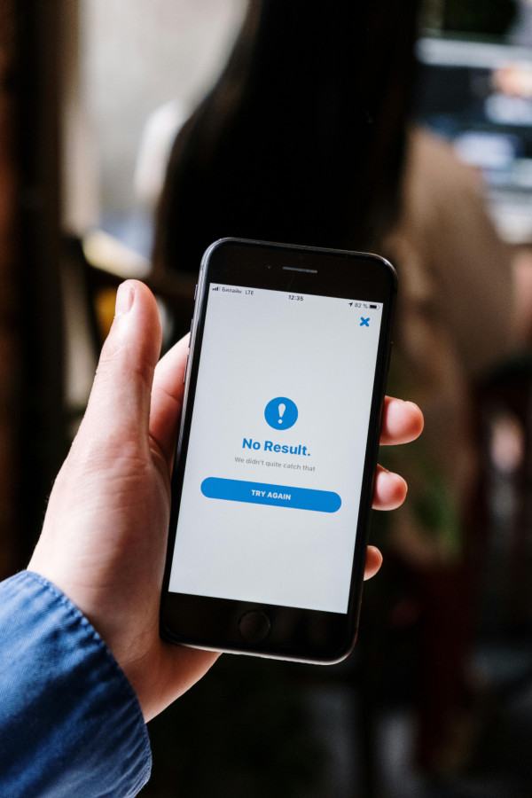 iPhone連免費Wi-Fi隨時戶口清零！專家揭1個預設功能極危險等同送錢畀黑客 教3招防身自保