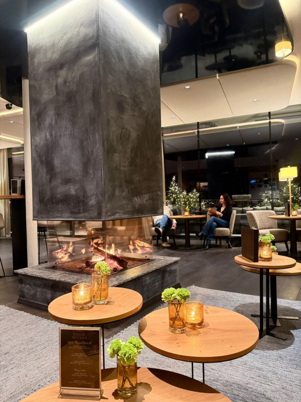 譚嘉儀意大利享受babymoon之旅！曬佗雙胞胎泳照身材依然纖瘦 