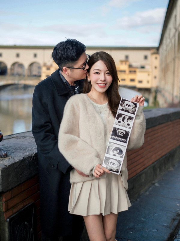 譚嘉儀意大利享受babymoon之旅！曬佗雙胞胎泳照身材依然纖瘦 