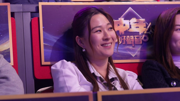 中年好聲音4｜羅天宇除面具後信心盡失！緋聞女友陳懿德不避嫌到場冧爆打氣