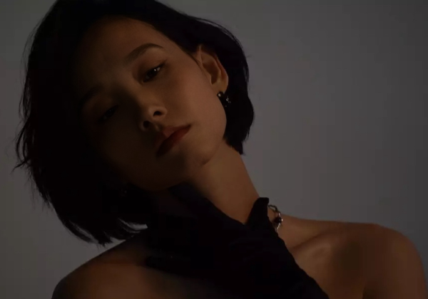 鱷魚之吻｜談善言首度挑戰舞台劇即獲殊榮！入圍最佳女主角與黃智雯爭做劇后