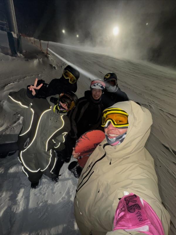 周秀娜被控告誹謗後首度現身！低調飛北海道散心 一男星護航揭最新近況