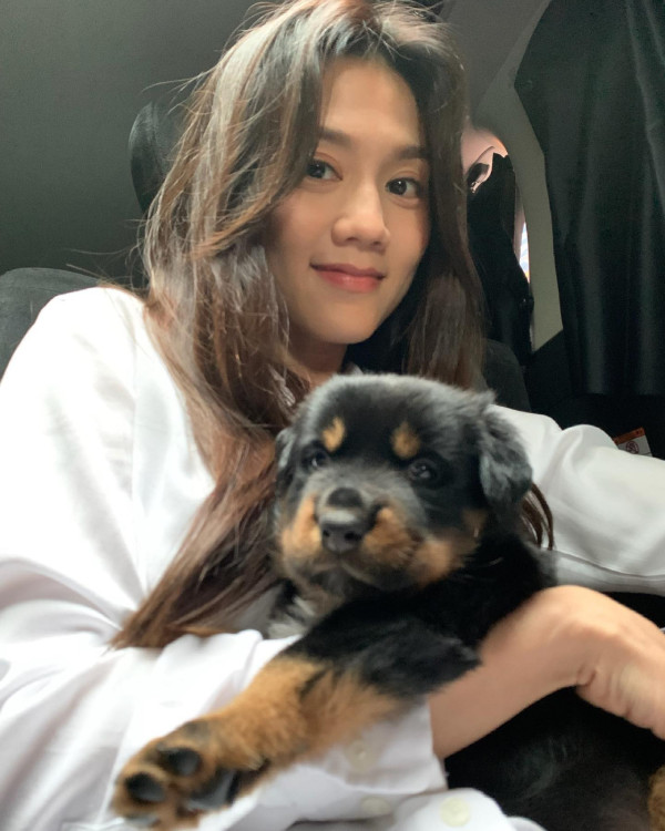 周秀娜沉默兩個月後首現身 開腔5字回應官司風波！被指狀態消瘦不少