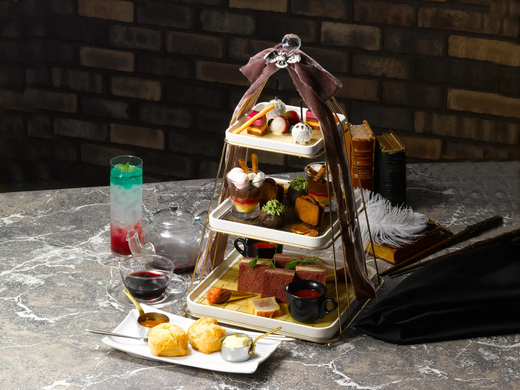 東京哈利波特影城｜25週年限定慶典活動：還原霍格華茲分院儀式、首度公開海格身高、揭隱形斗篷真相 