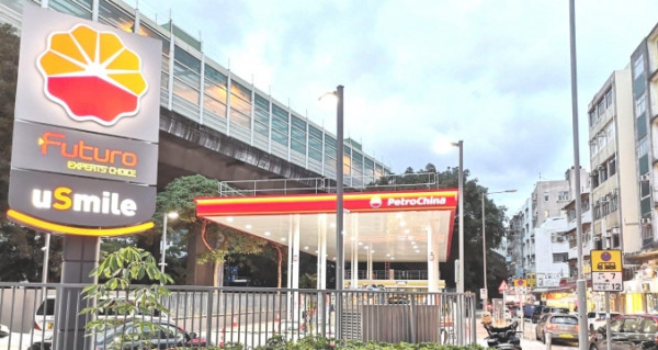 全港車主噩耗！香港油價驚見「3字頭」專家警告：舊存貨本周耗盡油價恐急升