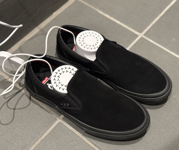 日本大創DAISO必買神器！$55迷你烘乾鞋機  春天雨季必用！無需轉換插頭 充電即用