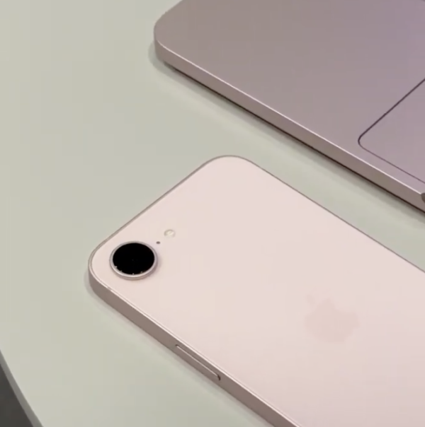 Apple iPhone 17e 開箱實測 加量不加價「絕殺」舊機！$5,099 起 4 大升級有睇頭