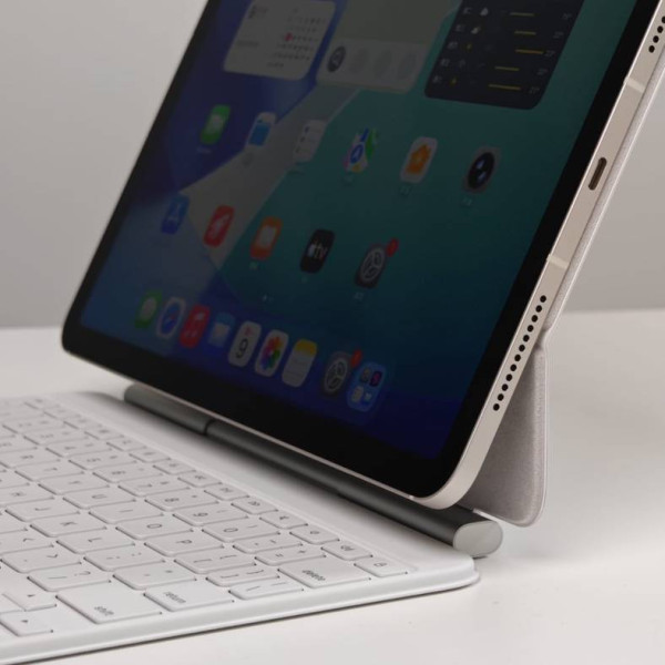 Apple iPad Air M4 開箱實測！12GB RAM 加持配搭 Wi-Fi 7 性價比最高的 Apple Intelligence 神機？