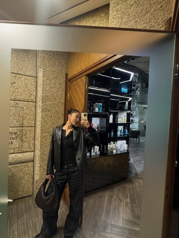 32歲跳高女神楊文蔚過大禮閃爆全場！牙醫未婚夫豪氣聘禮鋪滿枱 巨型龍鳳鈪盡顯氣派