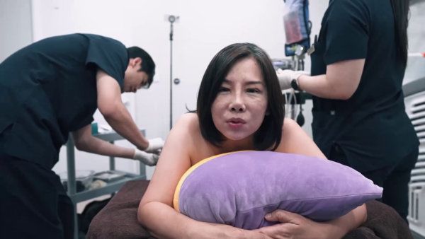 57歲御用師奶黃梓瑋終極醫美成效曝光 最後衝刺溶脂點滴抗擊「甲組腿」煥然一新