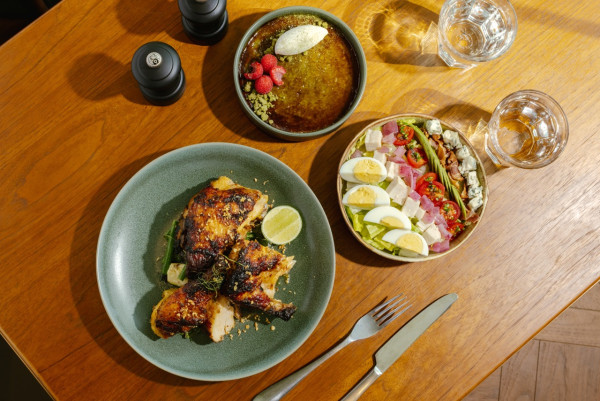 尖沙咀金普頓酒店全天候餐廳正式開幕 主推第三文化概念廚房/嚐盡中西環球美食