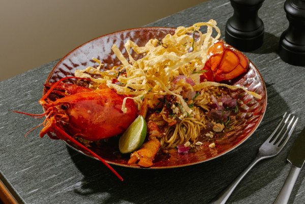 尖沙咀金普頓酒店全天候餐廳正式開幕 主推第三文化概念廚房/嚐盡中西環球美食