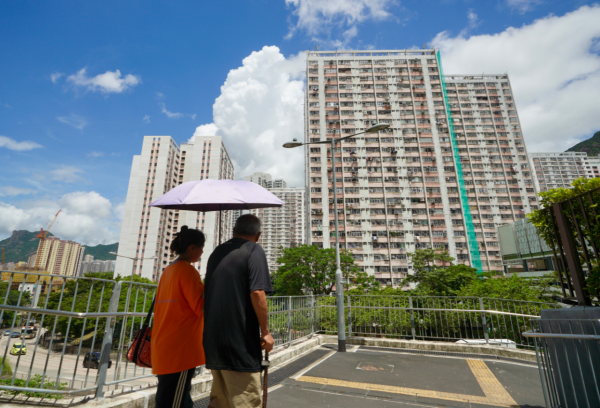 公屋入息審查（圖片來源︰HKET）