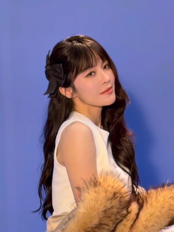 張曦雯齊瀏海新髮型如改頭換面！形象超精緻氣質大不同獲誇讚︰人間芭比