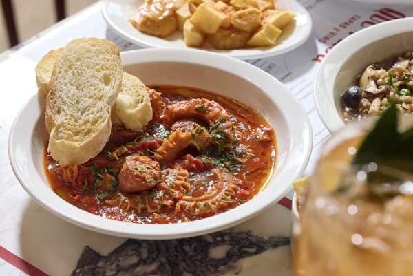 大坑人氣西班牙菜推全新套餐組合 超值平日午市套餐/週末早午餐/歡樂時光優惠 酒類飲品$48起