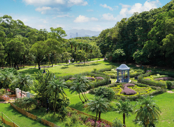 極似歐洲！山頂隱世「愛麗絲夢遊仙境」遊百年港督別墅 附4大打卡位路線