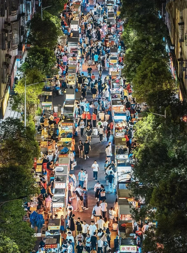 深圳夜晚好去處2026｜深圳夜生活10大精選景點！必去夜市/酒吧、東門老街不夜城、秘境湯泉 