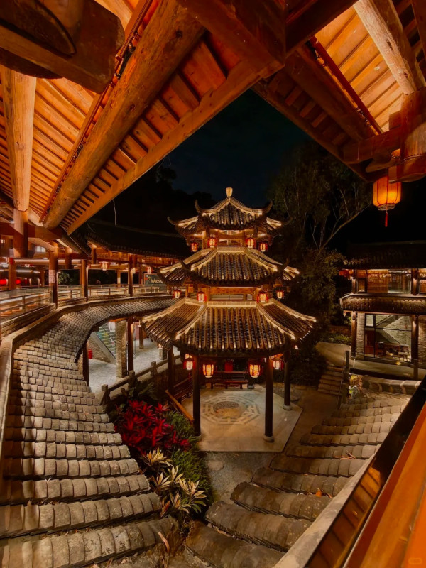 深圳夜晚好去處2026｜深圳夜生活10大精選景點！必去夜市/酒吧、東門老街不夜城、秘境湯泉 