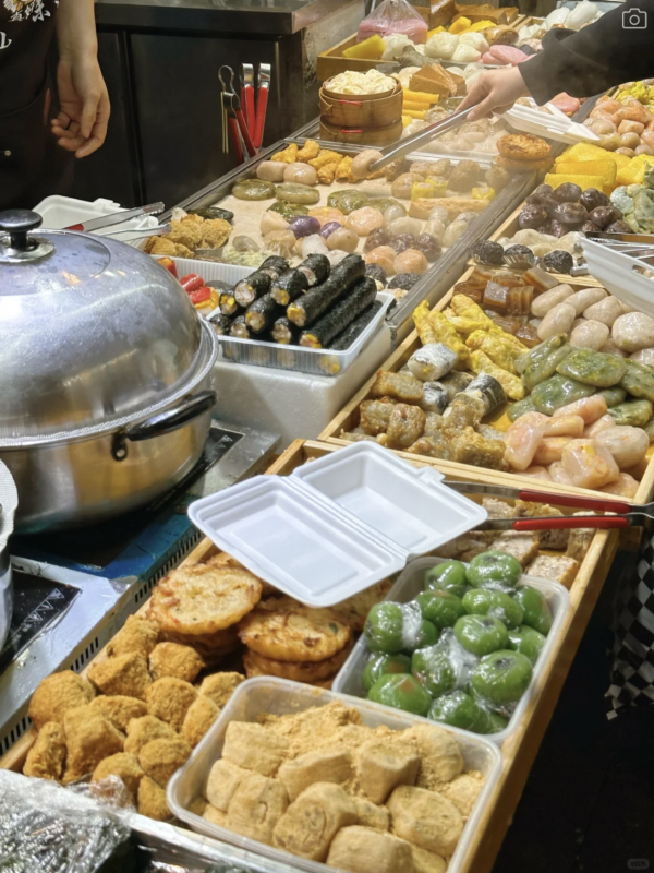 深圳夜晚好去處2026｜深圳夜生活10大精選景點！必去夜市/酒吧、東門老街不夜城、秘境湯泉 