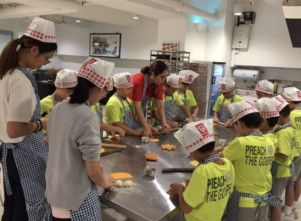 嘉頓深井麵包廠房免費參觀！自製麵包+參觀烘焙生產線+玩遊戲/打卡！附報名方法