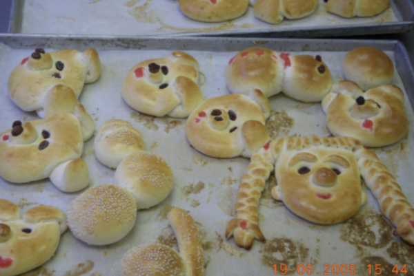 嘉頓深井麵包廠房免費參觀！自製麵包+參觀烘焙生產線+玩遊戲/打卡！附報名方法