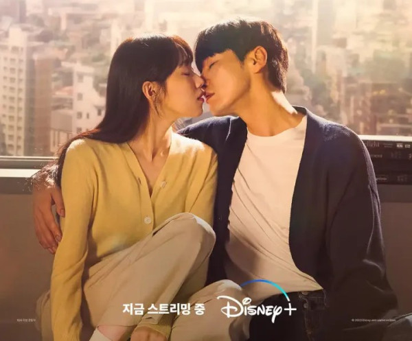 在你燦爛的季節線上看｜Disney+更新時間！李聖經再組長腿CP 聯手男神蔡鍾㶸奪收視冠軍