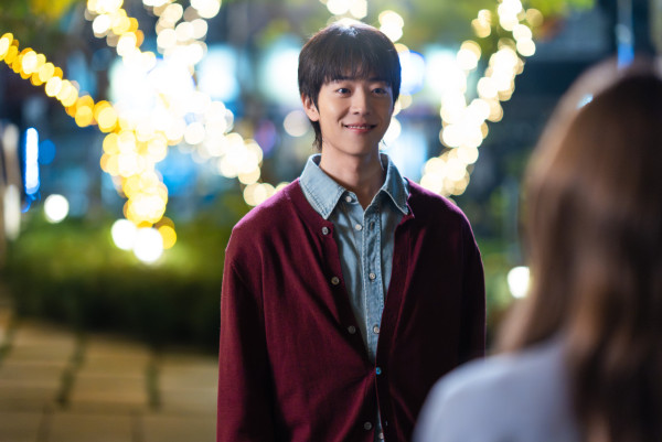 在你燦爛的季節線上看｜Disney+更新時間！李聖經再組長腿CP 聯手男神蔡鍾㶸奪收視冠軍