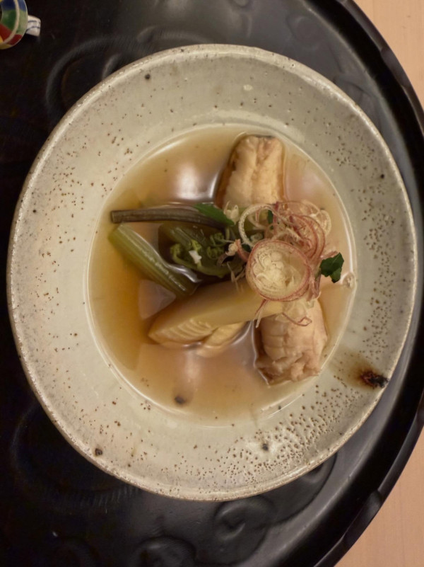 蘇民峰遊大阪歎懷石料理 曬旅行相撞樣一男星？網友：頭髮茂盛咗咁多 