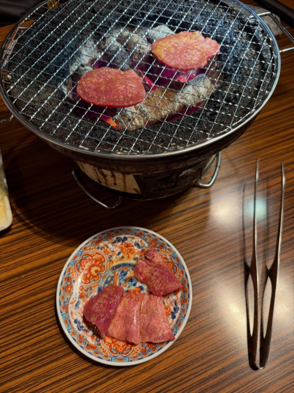 蘇民峰遊大阪歎懷石料理 曬旅行相撞樣一男星？網友：頭髮茂盛咗咁多 