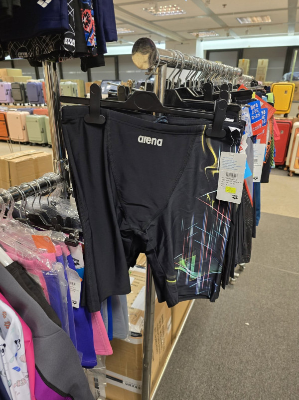 尖沙咀海港城名牌時裝開倉低至1折！$49起入手男女裝/手袋/泳衣/內衣 Marc Jacobs／Columbia／KARL LAGERFELD 