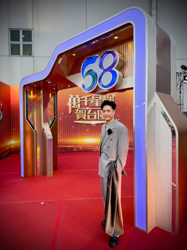 42歲男藝人IG宣佈正式離巢TVB！棄做律師入行星途黯淡：經歷咗好多