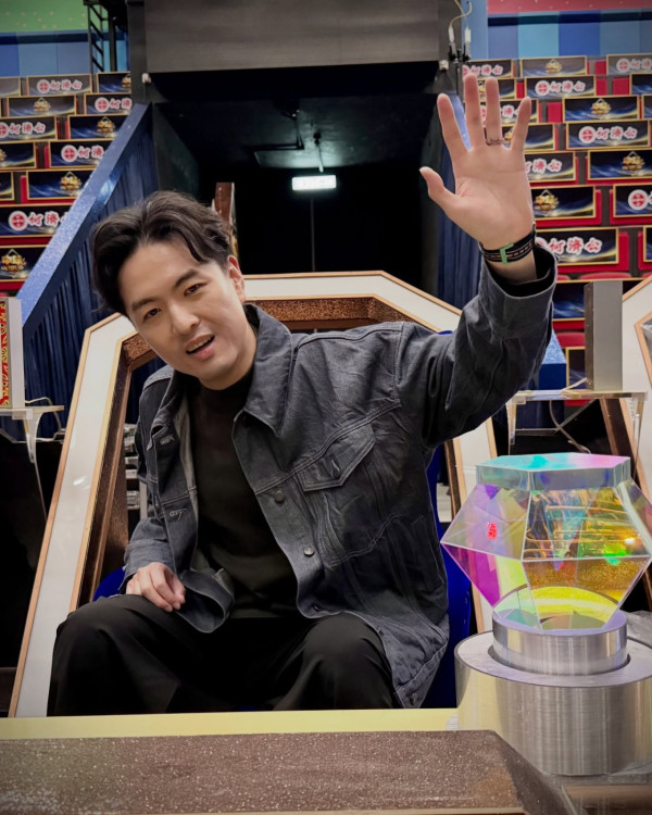 42歲男藝人IG宣佈正式離巢TVB！棄做律師入行星途黯淡：經歷咗好多