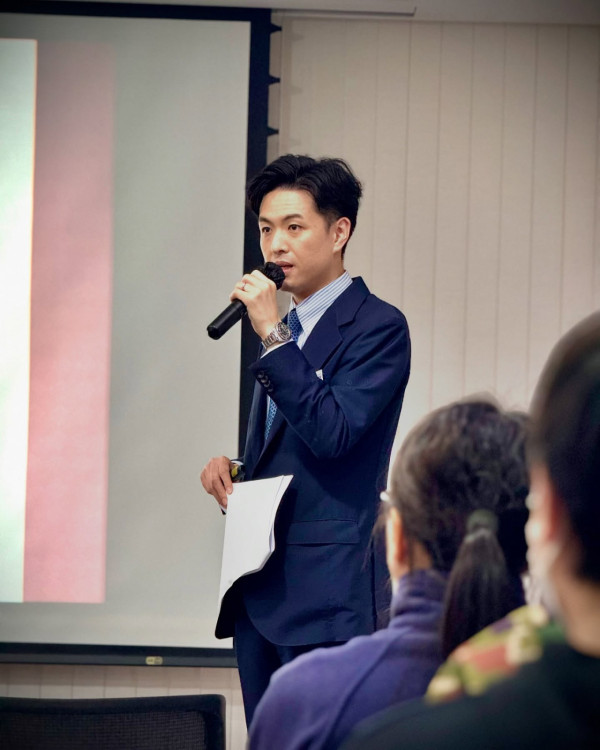 42歲男藝人IG宣佈正式離巢TVB！棄做律師入行星途黯淡：經歷咗好多