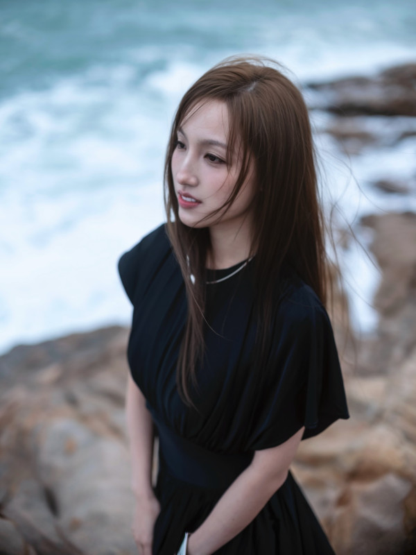 女神海兒剪瀏海新髮型曝光極減齡 氣質大轉變獲激讚：勁似大學生