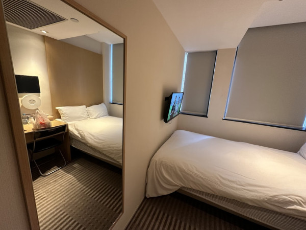 尖沙咀猛鬼酒店曝光！801號房連爆8件恐怖事 半夜遭「鬼手掩鼻」險窒息