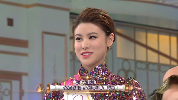 古佩玲近照再現「膠化」芭比樣五官僵硬！易容神技全TVB只有一個對手