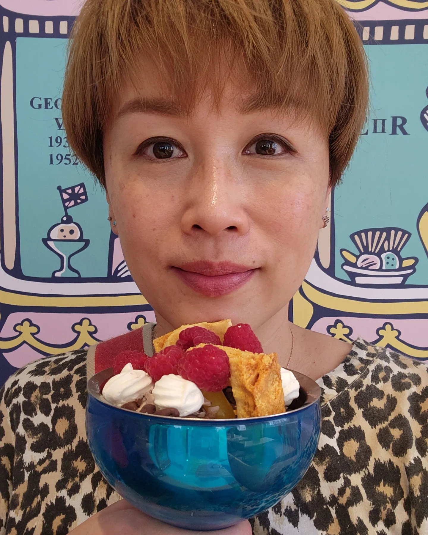 前TVB御用配角息影20年高調宣佈復出 三孩之母驚喜現身：搵啲細藝做吓