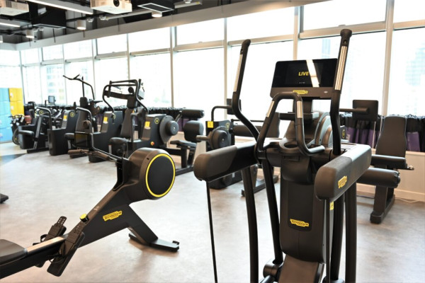 全港4大「$0成本健身」途徑公開！專人指導+免費瑜伽 網民：仲正過私人Gym