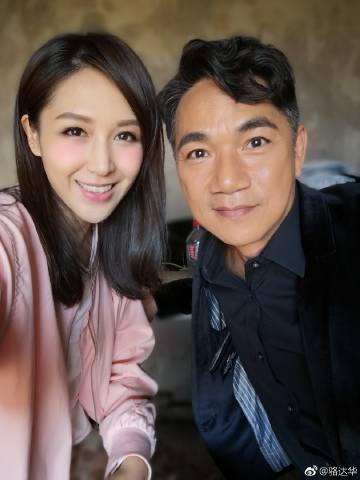 「御用大奸角」離巢15年罕有回港近況曝光！戾氣全無反差極大︰真人好善良